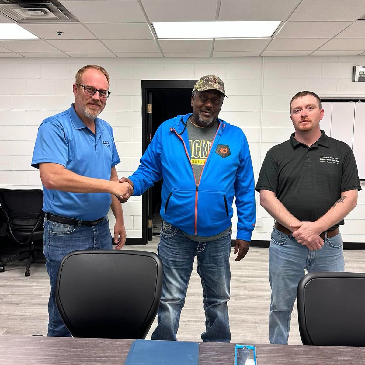 IUBAC's tweet photo. Congratulations to BAC Local 23 Ohio/West Virginia/Kentucky on signing the new contractor Daniel Watson Masonry!
#ItsBetterInAUnion #UnionContractor #UnionStrong #UnionMasonry #1u https://t.co/CXNE7wyD5E
