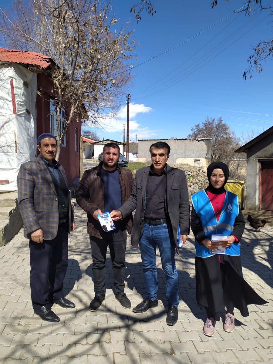 Bahattin Akdaş (@bahattinakdas1) on Twitter photo Korkut'un Devası sahada halkıyla bir arada...Biz Deva yız.. <a href="/alibabacan/">Ali Babacan</a> <a href="/avidrissahin/">Av. İdris Şahin</a> <a href="/devapartisi/">DEVA Partisi</a> <a href="/keremaltun65/">Kerem Altun</a> <a href="/MelisKandemirr/">Melis KANDEMİR</a> <a href="/medeniylmz/">Dr. Medeni Yılmaz</a> <a href="/hasankaraltr/">Hasan Karal</a> <a href="/cem_avs/">Cem Avşar</a> <a href="/RizvanogluEvrim/">Evrim Rızvanoğlu</a> Korkut'un Devası sahada halkıyla bir arada...Biz Deva yız.. <a href="/alibabacan/">Ali Babacan</a> <a href="/avidrissahin/">Av. İdris Şahin</a> <a href="/devapartisi/">DEVA Partisi</a> <a href="/keremaltun65/">Kerem Altun</a> <a href="/MelisKandemirr/">Melis KANDEMİR</a> <a href="/medeniylmz/">Dr. Medeni Yılmaz</a> <a href="/hasankaraltr/">Hasan Karal</a> <a href="/cem_avs/">Cem Avşar</a> <a href="/RizvanogluEvrim/">Evrim Rızvanoğlu</a>