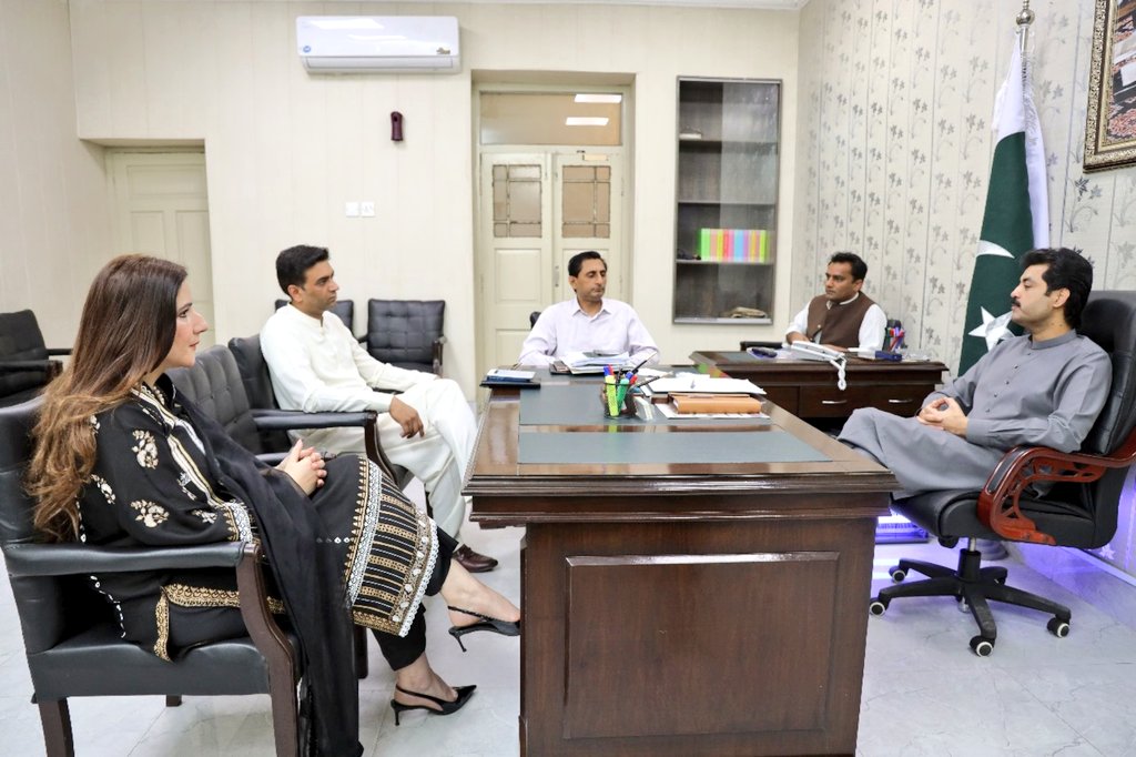 Today had a special meeting with Provincial Minister for @Social_Punjab Sohail Shaukat Butt Sb . We discussed to work together in the interest of people to make public welfare programs more comprehensive ,effective and successful.