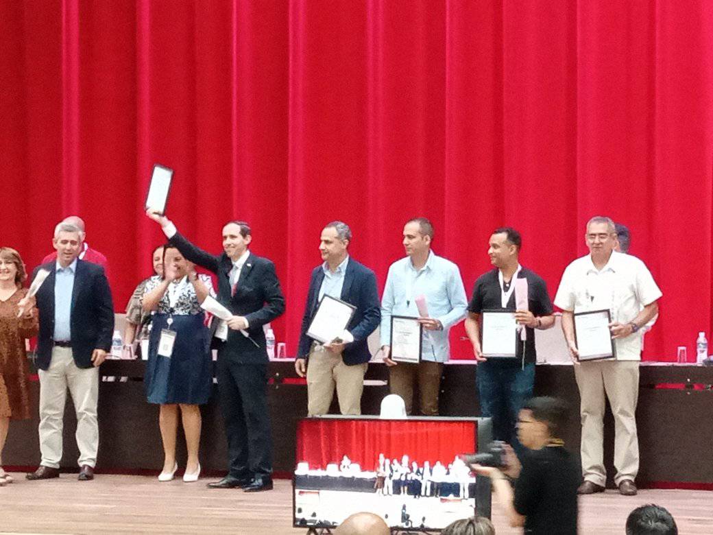 JClubVillaClara's tweet image. Vivimos días de intenso trabajo y de intercambio presencial y digital con temas muy enriquecedores. Algunos recuerdos de lo vivido en las jornadas de #Informatica2024 desde #JovenClubVillaClara