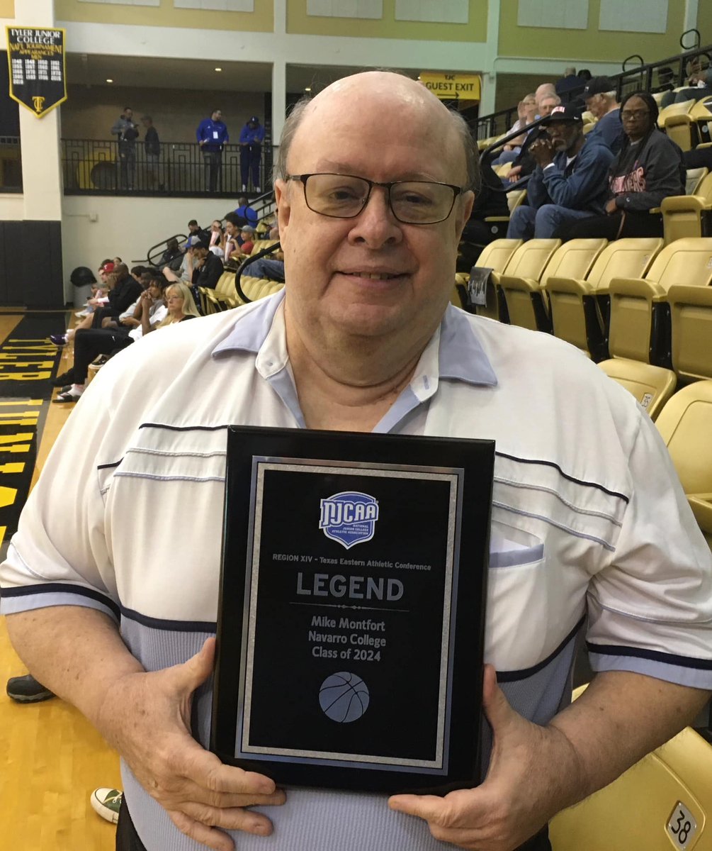 Our Sports Information Dir Mike Montfort was among 5 media members honored by the @NJCAA Region XIV-East Tx Conference for his award-winning coverage of JC athletics. Montfort, a long-time sports statistician for @CorsicanaISD+taught Spanish/Journalism for 22 years at @FrostISD