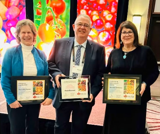 Congratulations to Brenda Simmons, Mary Kay Sonier and Alvin Keenan! They were each honoured during the Fruit and Vegetable Growers of Canada (@FVGC_PFLC) annual meeting in Ottawa earlier this month. #PEIAg