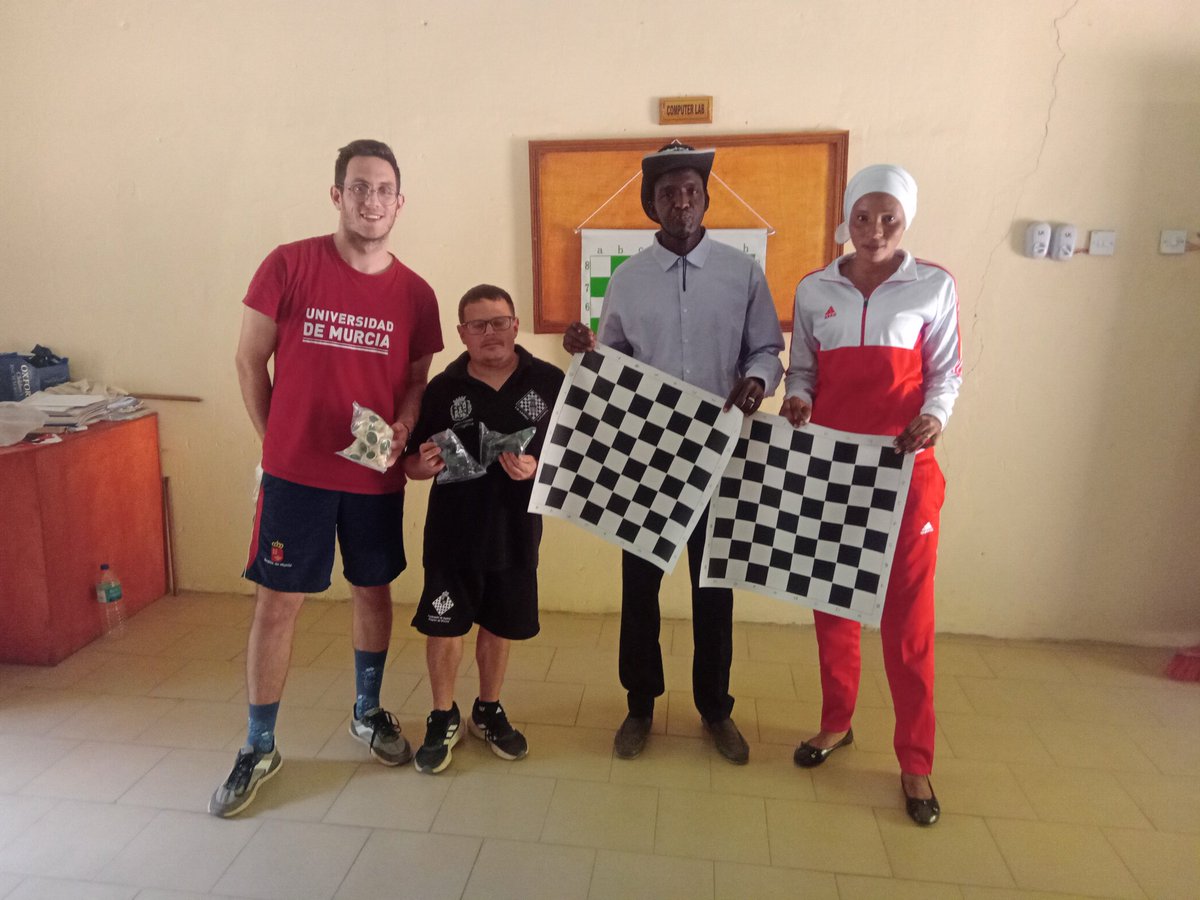 gambia_chess tweet picture