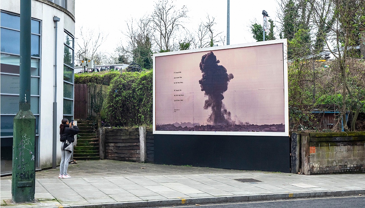 @ThePeoplesFilmClub  <a href="/Gaza/">Gaza ❤️ غزة هاشم</a> billboard project, London. Collab: Brit-Jew <a href="/Zadoc_Nava/">Zadoc Nava</a>, and Brit-Iran. <a href="/MitraTabrizian/">mitra tabrizian</a>, poetry by Refaat Alareer, (killed in Israeli airstrike), photo Fadel Senna, design Joe Nava. With support <a href="/buildhollywood/">BUILDHOLLYWOOD</a>. Until 31/3/24. bit.ly/3x4bdZN