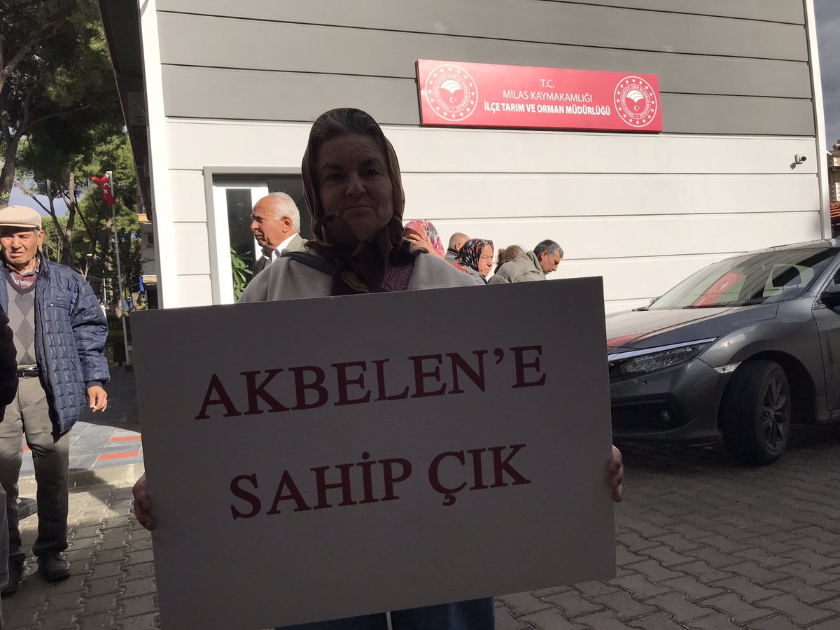 Kömür varsa tarım yoktur. Köyümüzden Ayşe teyzemizin dediği gibi: “Ekmeğin, suyun üzerinden enerji üretilmez!” Bu yüzden bizler #AkbelendenVazgeçmiyoruz. Sonuna kadar bu topraklara sahip çıkacak, hayatlarımızın gasp edilmesine ortak olanlardan da tek tek hesap soracağız!