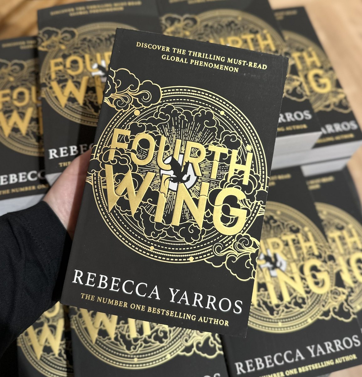 The paperback release we’ve all been waiting for has finally arrived! Are you ready to delve into the brutal, magical and deadly world of Basgiath War College?! This is a book full of adventure, dragons and lots of romance! #Waterstones #RebeccaYarros #FourthWing #TheEmpyrean