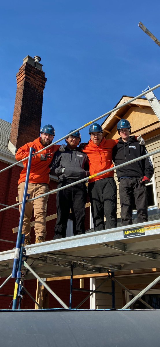 First day for Group 3! Installing soffit @HabitatHamilton 5 unit townhouse job site. #WorkingAtHeightsCertified @HamiltonOYAP1 @HWDSB_SHSM @JBurleighHWDSB @MsLemaire