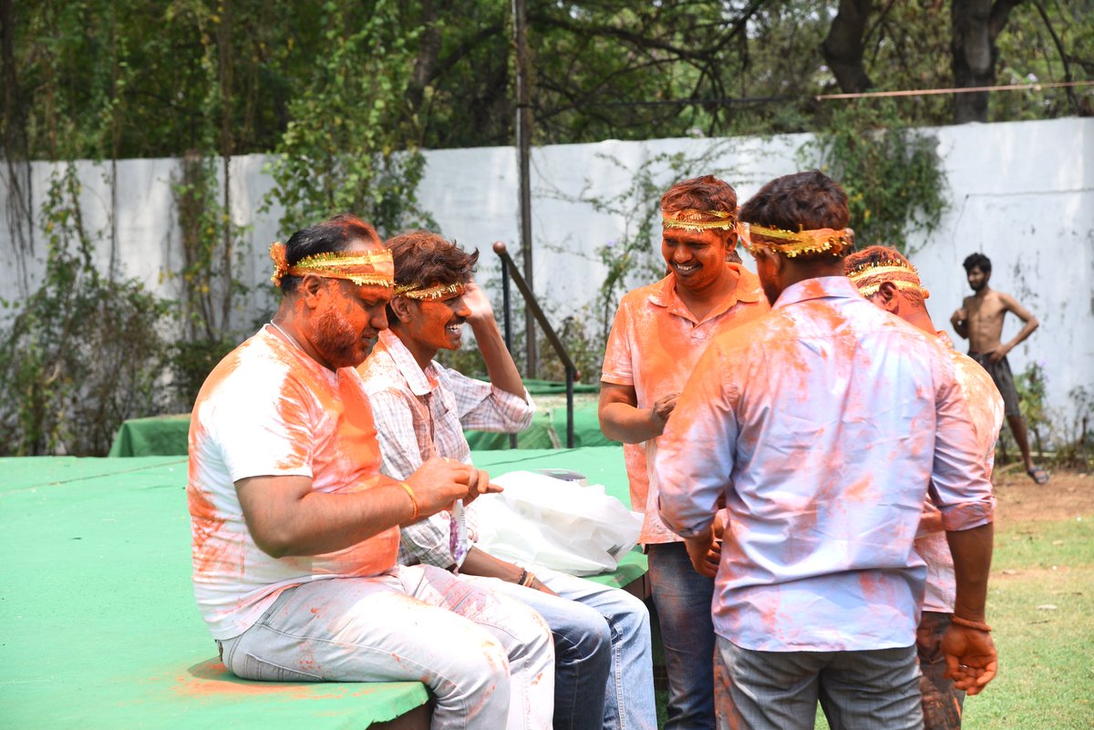 RBReddyHindu's tweet photo. Holi Celebrations with BJP State I.T ,S.M and Data Team Mates ..

#holicelebration2024 #holi #RBR #holicelebration #holicolor #HappyHoli #happyholi2024 #BJP4IND #BJPTeam #BJP4Telangana https://t.co/OwGa3GmI96