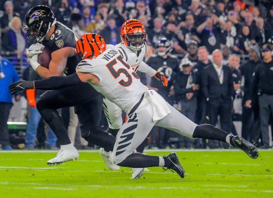 jasrifootball's tweet image. BREAKING: The “hip drop” tackle has officially been banned, per @TomPelissero 

A huge development.