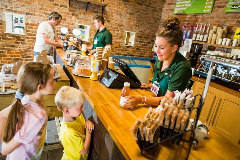 CORNfident people wanted for the most A-MAZE-ING summer jobs in the world!! 🌽 🎭🎤 🍔 
For details of all our summer vacancies visit the Work For Us page on the website and CORNplete an online application form yorkmaze.com/work-for-us/  #jobs #york #showbiz #summerjobs