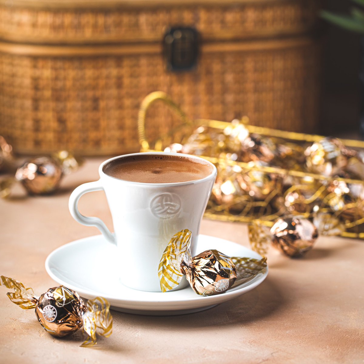 Türk Kahvesinin en güzel eşlikçisi Lavi ile kahve ve lezzet molası hazır mı? ☕️😍

#KahveDünyası #TürkKahvesi #Lavi