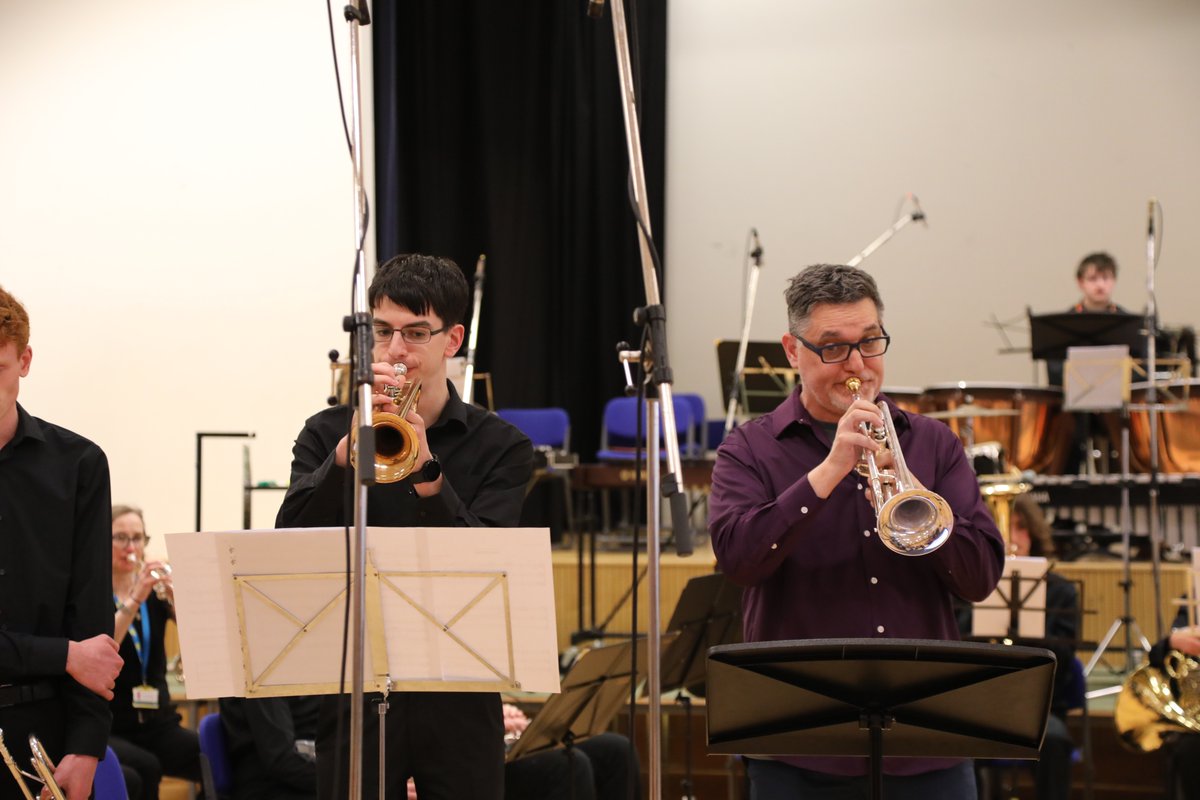 Yamaha Performing Artist and professor of trumpet and jazz, Rex Richardson joined Surrey Arts at St Teresa's school in Effingham for an inspirational trumpet class and a concert with Surrey Advanced Brass Ensemble, Surrey County Youth Orchestra and the trumpet workshop family.