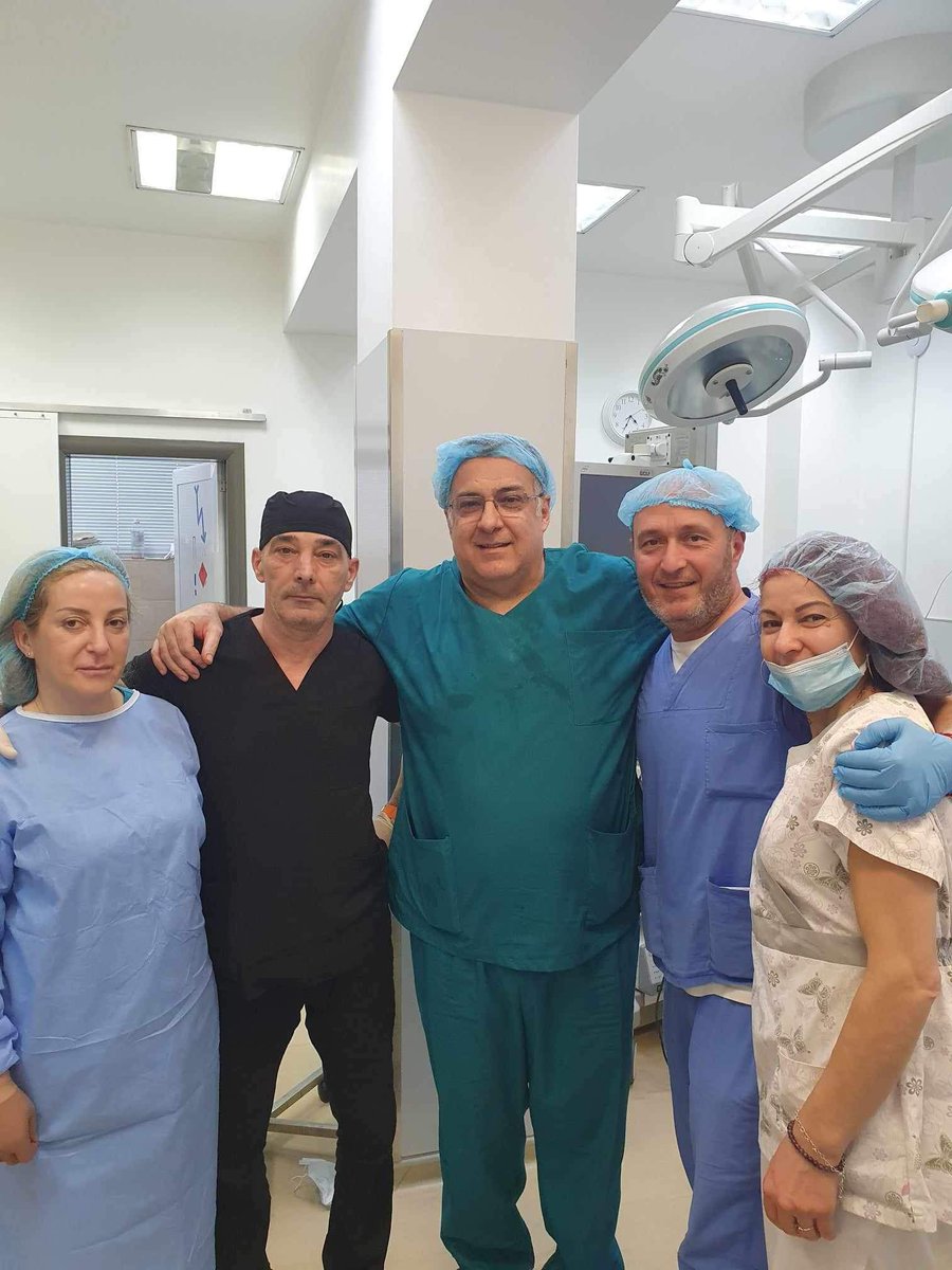 Este fin de semana llegaba a su fin el curso de HoLEP en bloque en la @hillclinic de Bulgaria. En esta ocasión @fgomsan ha contado con la presencia de compañer@s de Costa Rica, Italia y Venezuela. ¡Muchas gracias a tod@s por estas magníficas jornadas docentes!