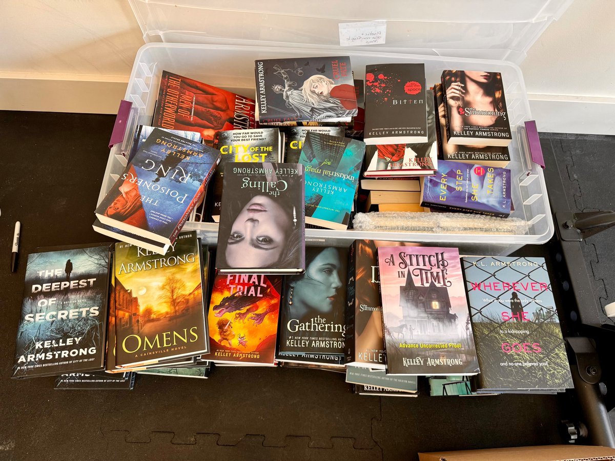 A sample of the books up for grabs in my semi-regular mystery box sale--proceeds to charity & total matched by me. Requests taken until Wed & then 25 drawn & invited to purchase (6 random books, $15USD/$20CAD + shipping) Details: facebook.com/KelleyArmstron…