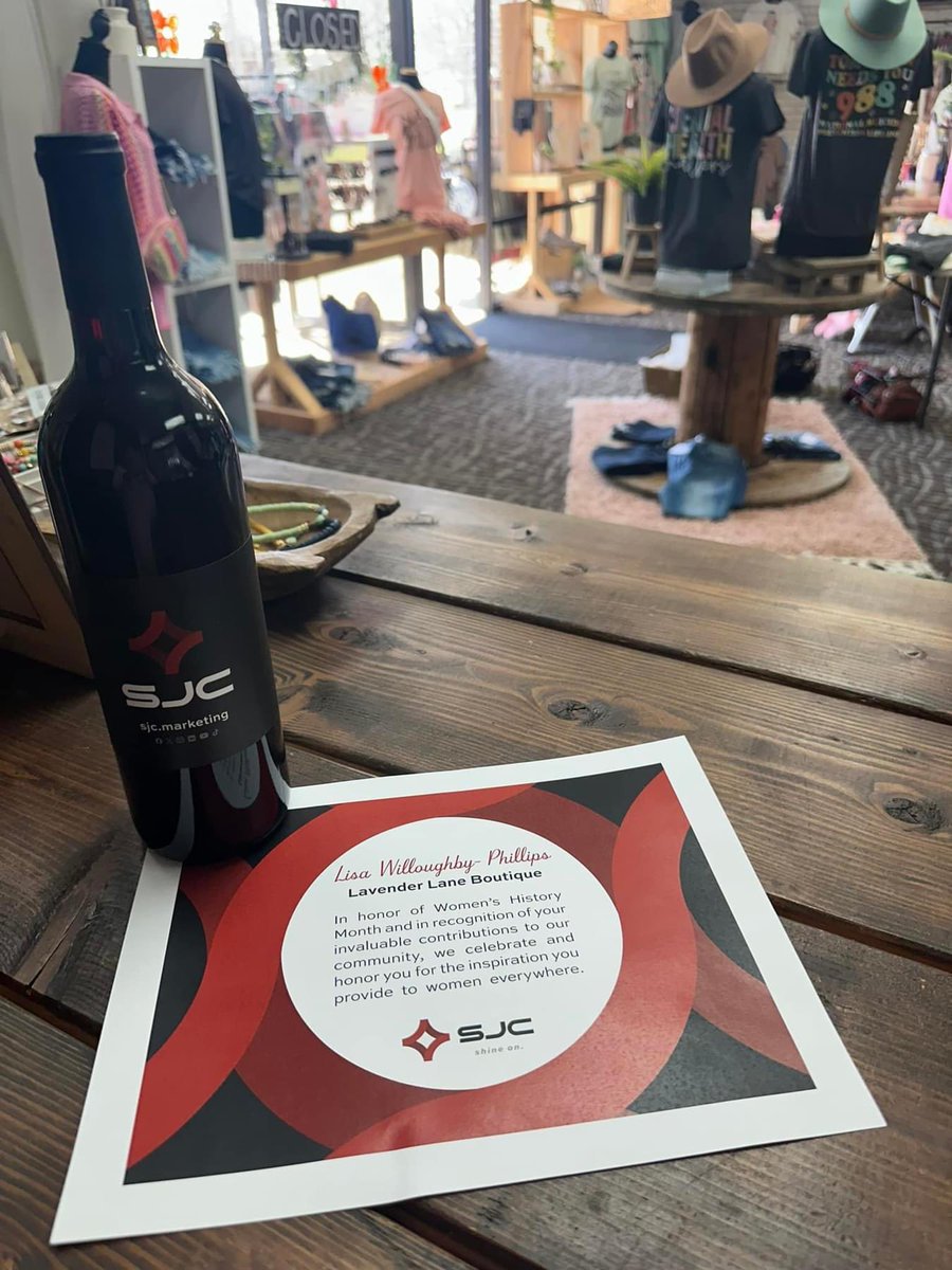 LavenderLaneLP's tweet photo. Thank you to whom ever nominated me for this award!! My friends and customers are the ones who deserve this honor- for allowing me to dress you in all the trendy clothes. @marketingsjc thank you so much for making us small business owners feel like we are doing it right. https://t.co/TtAuzNIEe2