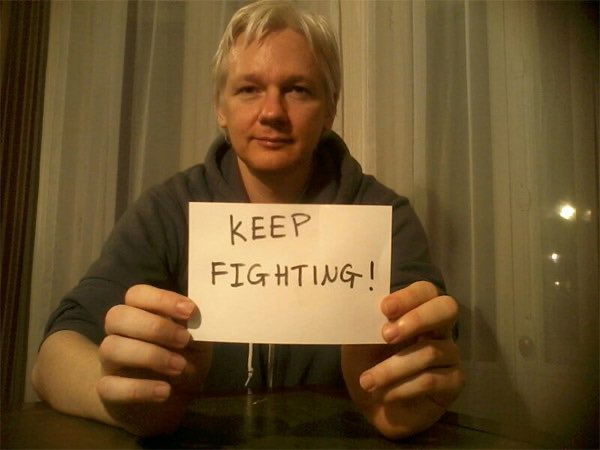wikileaks's tweet photo. BREAKING: A written decision will be delivered tomorrow, Tuesday 26 March 2024 on wether a final UK appeal for WikiLeaks publisher Julian Assange will be granted

The ruling is due at 10.30am #FreeAssangeNOW 
https://t.co/0hwyJGQAXG https://t.co/5HU9fjAq80