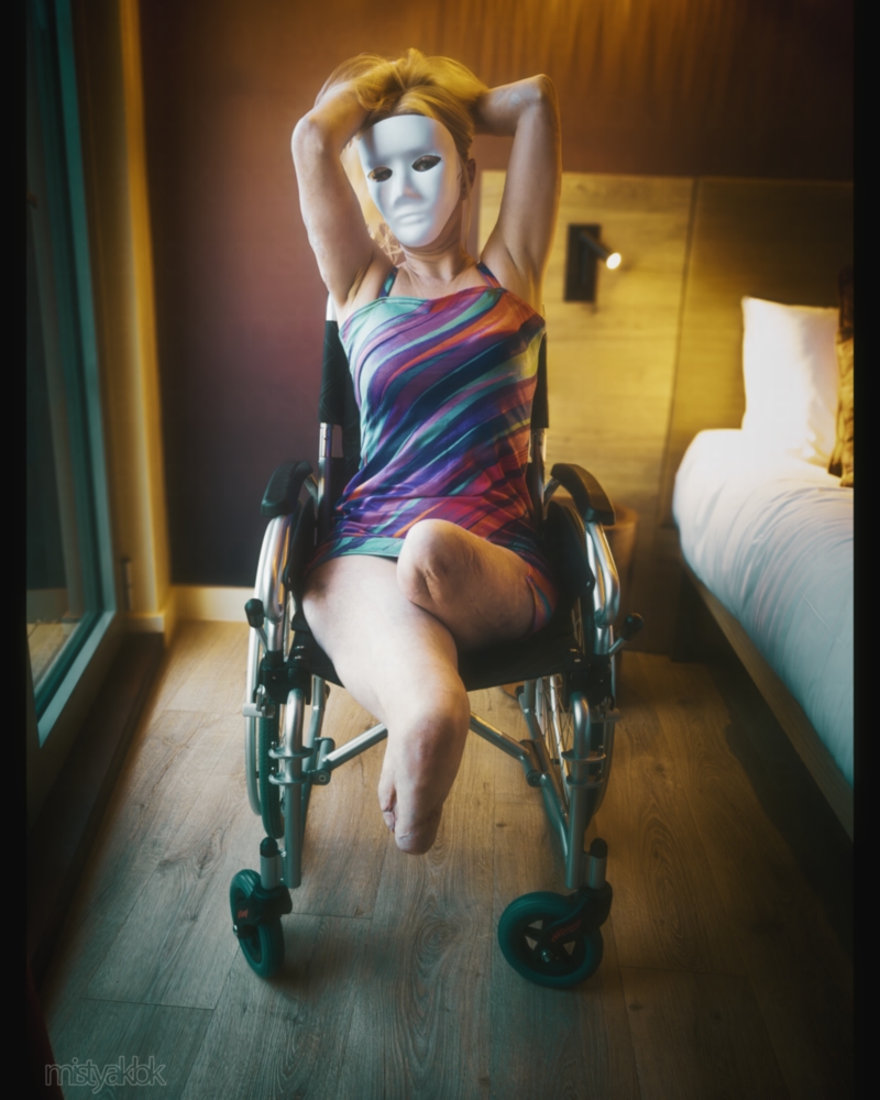 Trying to look cute haha 😅😋😊

#mistyakbk #amputee #amputeegirl #disability #amputeemodel #disabled #amputeelifestyle #amputeewoman #disabledmodel #disabledandproud #fortysomething #disabledmotivationalwoman #wheelchair #wheelchairgirl