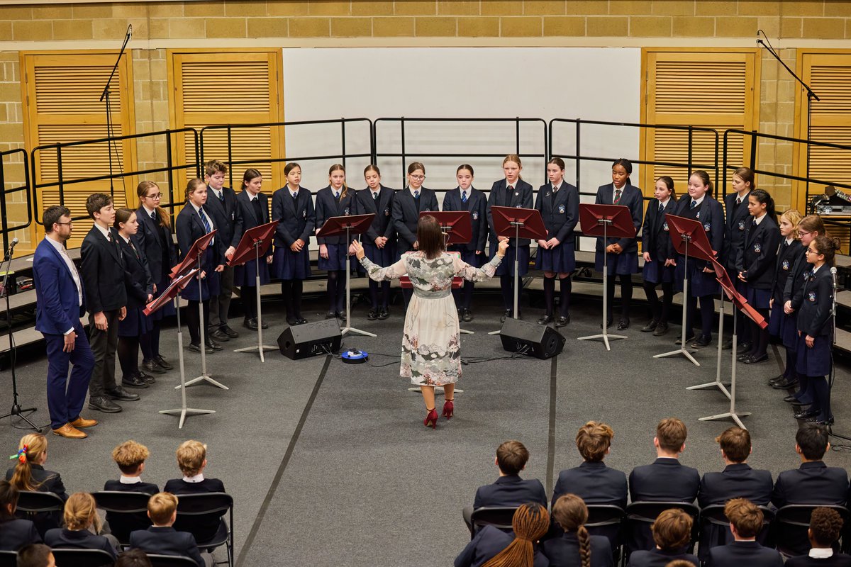 🎼 Over 200 pupils participated in this year's Spring Concert at Millfield Prep School! 🎼 We welcomed friends and family to an evening of music which involved ukuleles, medleys and choirs. 💙 📸 Click here to view the full album: bit.ly/3Pz3Y24