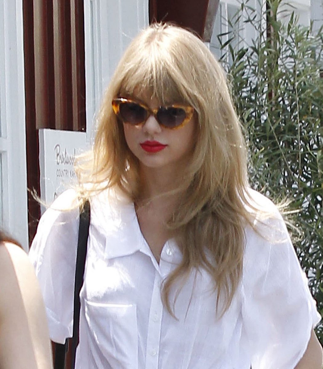 tayblessings's tweet photo. May 19, 2012  ||  March 24, 2024

— a short thread https://t.co/b9XXKUUSez