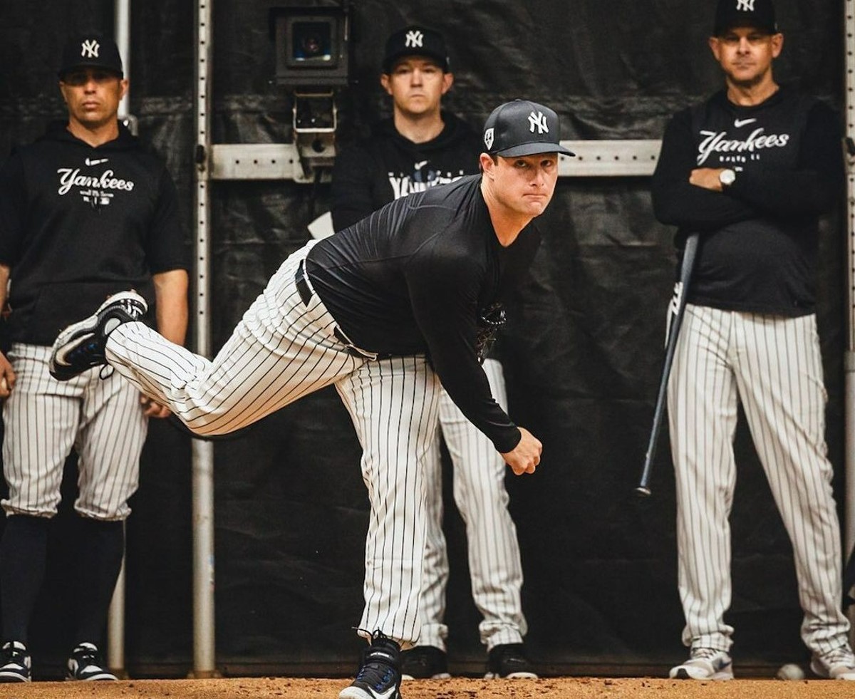 99% of pitchers are wasting their time in bullpens. Here are 3 dead simple ways to make your bullpens better: 1. Have a Plan What is the goal? How many pitches? What tools do you need? Showing up to the mound without these questions answered is a recipe for disaster. You…