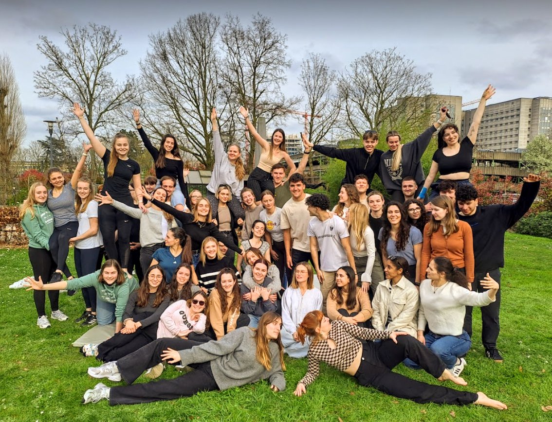 Lynn Bar-On (@lynnbar_on) on Twitter photo Second week of our <a href="/EUErasmusPlus/">Erasmus+</a> Pediatric Rehabilitation BIP: 62 students + 30 staff covering 6 diciplines from 20 different countries! That's internationalisation <a href="/Reva_UGent/">Vakgroep Revalidatiewetenschappen UGent</a> <a href="/ugent_fge/">UGent Geneeskunde & Gezondheidswetenschappen</a> <a href="/UZGentKRC/">KinderRevalidatie</a> at home! Looking forward to hosting <a href="/ProfBernardDan/">Bernard Dan</a> in tomorrow's staff days. Second week of our <a href="/EUErasmusPlus/">Erasmus+</a> Pediatric Rehabilitation BIP: 62 students + 30 staff covering 6 diciplines from 20 different countries! That's internationalisation <a href="/Reva_UGent/">Vakgroep Revalidatiewetenschappen UGent</a> <a href="/ugent_fge/">UGent Geneeskunde & Gezondheidswetenschappen</a> <a href="/UZGentKRC/">KinderRevalidatie</a> at home! Looking forward to hosting <a href="/ProfBernardDan/">Bernard Dan</a> in tomorrow's staff days.