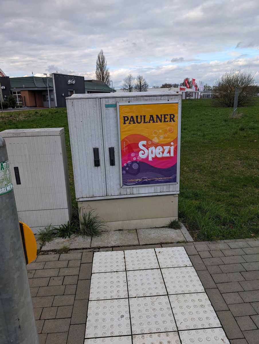 puh wäre ja wirklich schade wenn jemand das plakat klaut und in meiner wohnung aufhängt