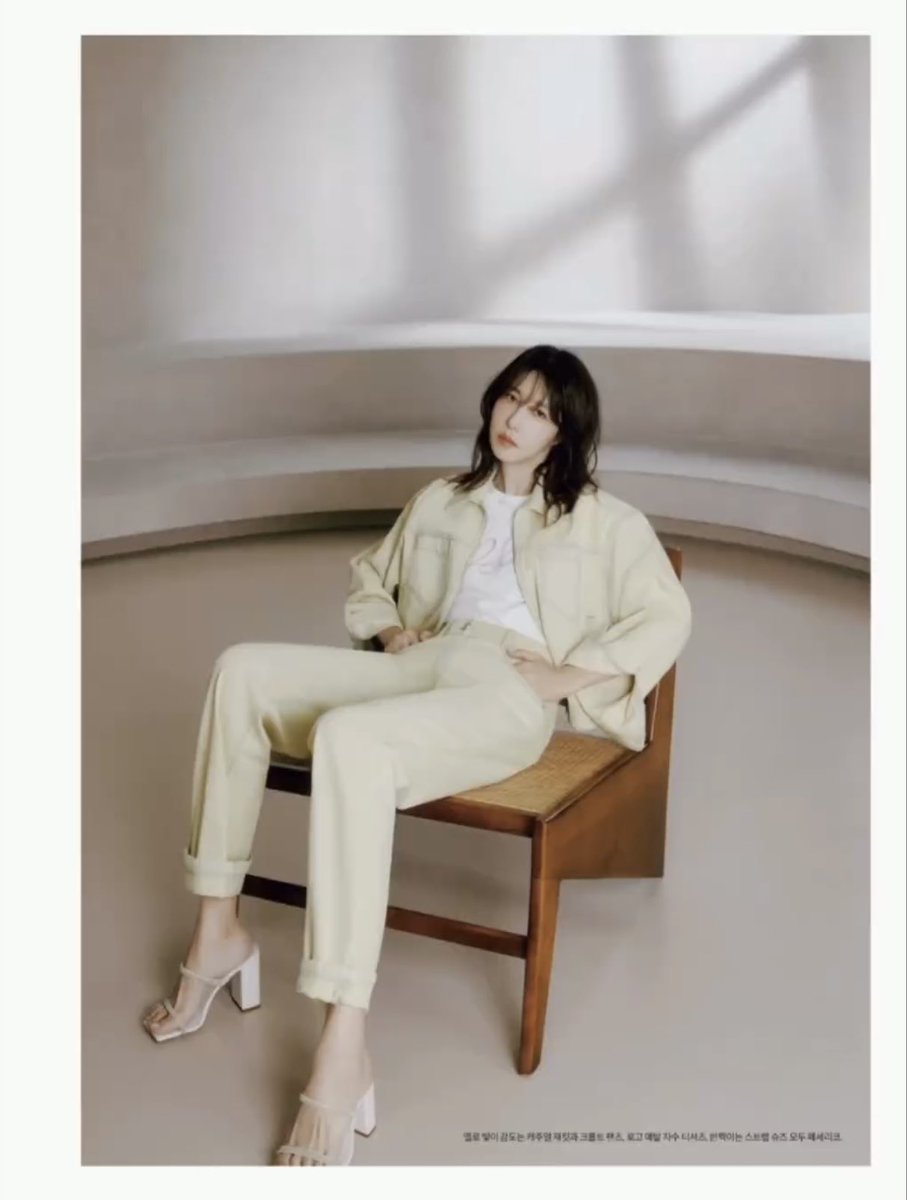 ejiah_arch's tweet photo. Corporate Barbie 🤍.
.
.
#이지아 #leejiah https://t.co/eNnK8JbAM5