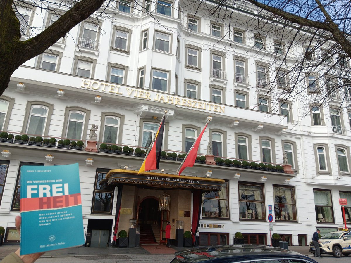 Zur 'Vermessung der Freiheit' ging es heute nach Hamburg, Vortrag im Hotel Vier Jahreszeiten. Spannende Diskussion @Rotary über Bildung, Bürokratie und Verantwortung in der Demokratie. Konsens, dass Erhalt der offenen Gesellschaft unser aller Engagement erfordert!