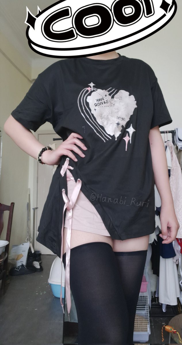 Hanabi_Ruri's tweet photo. [这次的新衣服穿着好可爱～]
[掀开更可爱哦～]
#黑色过膝袜 #勒肉腿 #牛仔短裤 https://t.co/jn17uxRp90