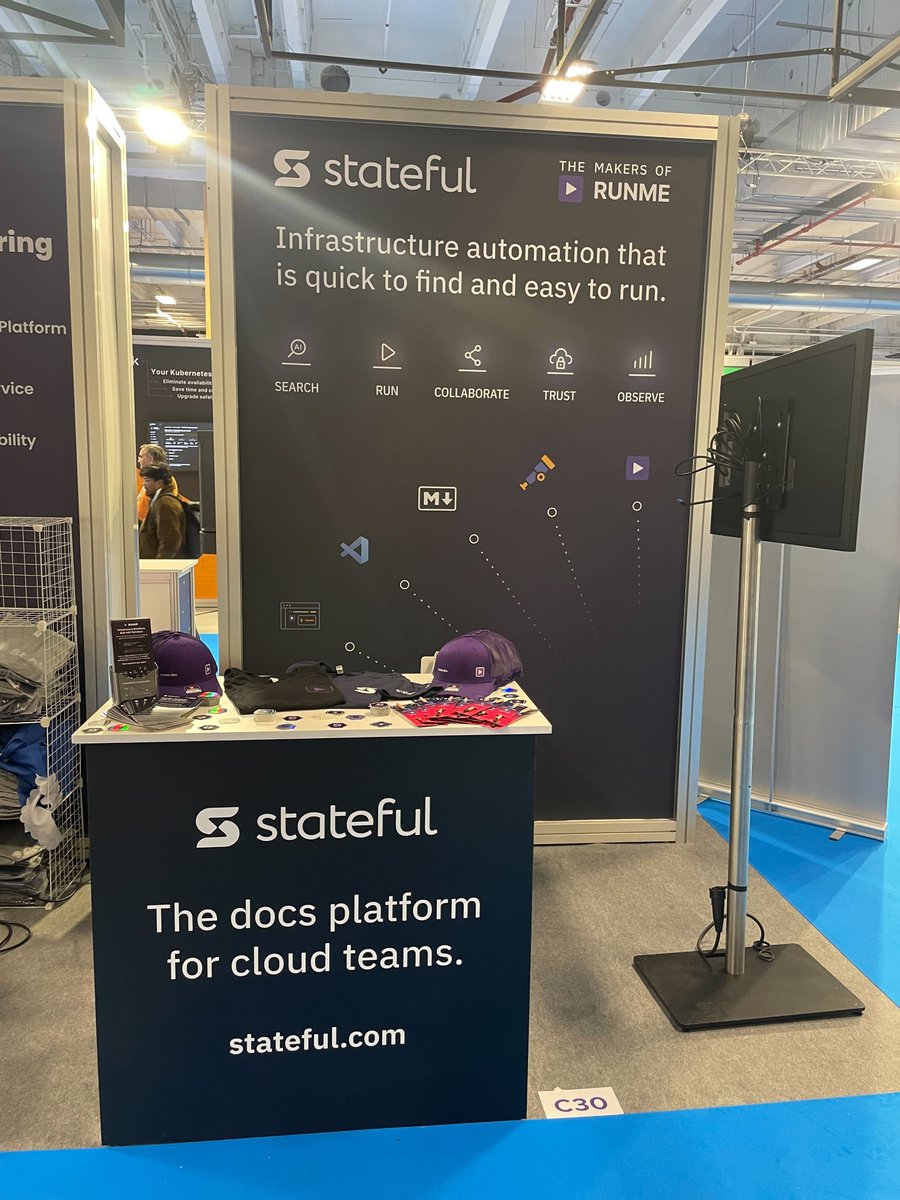 At #Kubecon, we had the opportunity to share our passion for Runme with the world. In our session, we highlighted how Runme allows easy integration with your favorite tools. This way, you get more productive without switching tabs. Learn more docs.runme.dev  #KubeconEU