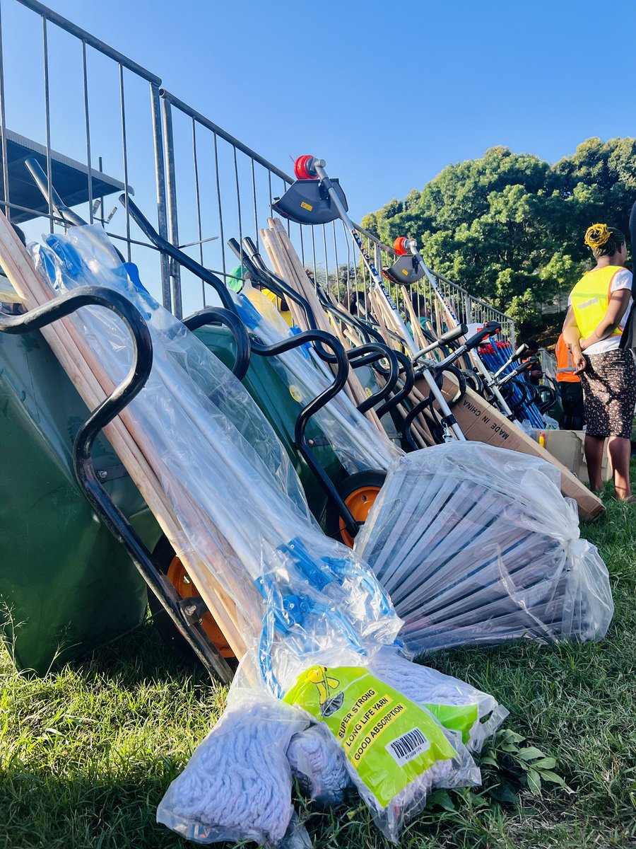 gagasifm's tweet photo. @kzncogta
📍Tills Crescent Sports Ground, Mayville
#GagasiFM
#GFMDrive
#StheshaWayaWaya
#GrowingKZNTogether https://t.co/InYPF8CWbd
