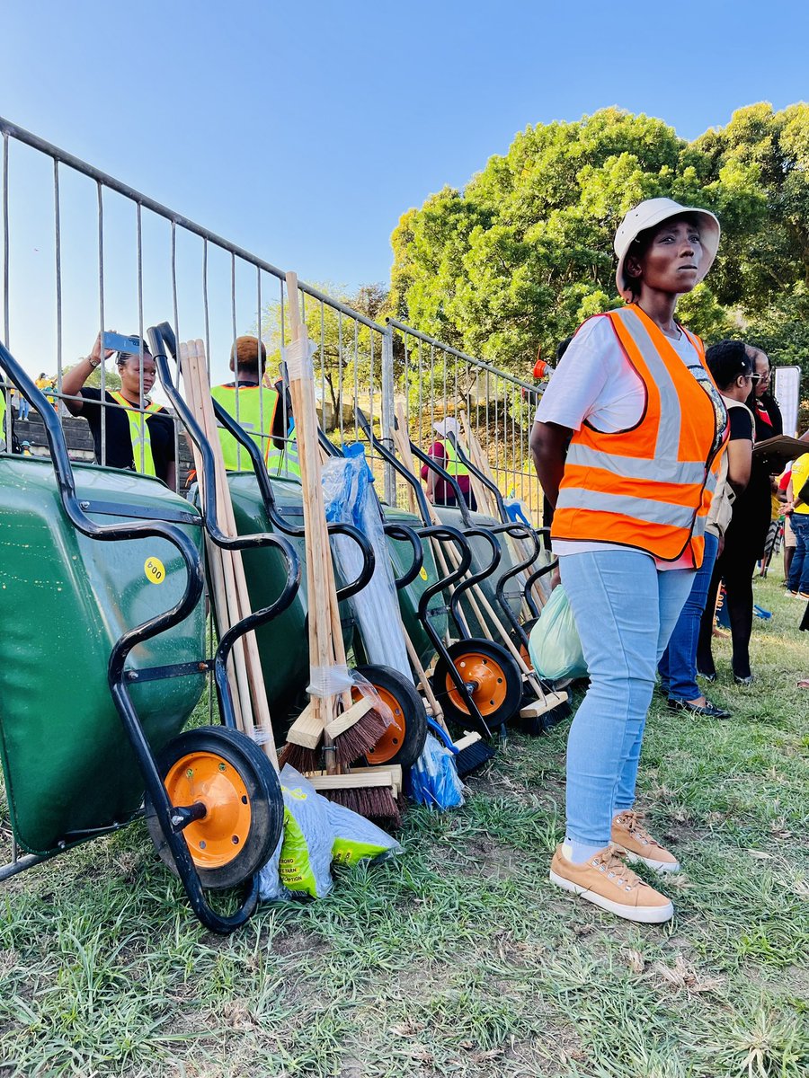 gagasifm's tweet photo. @kzncogta
📍Tills Crescent Sports Ground, Mayville
#GagasiFM
#GFMDrive
#StheshaWayaWaya
#GrowingKZNTogether https://t.co/InYPF8CWbd