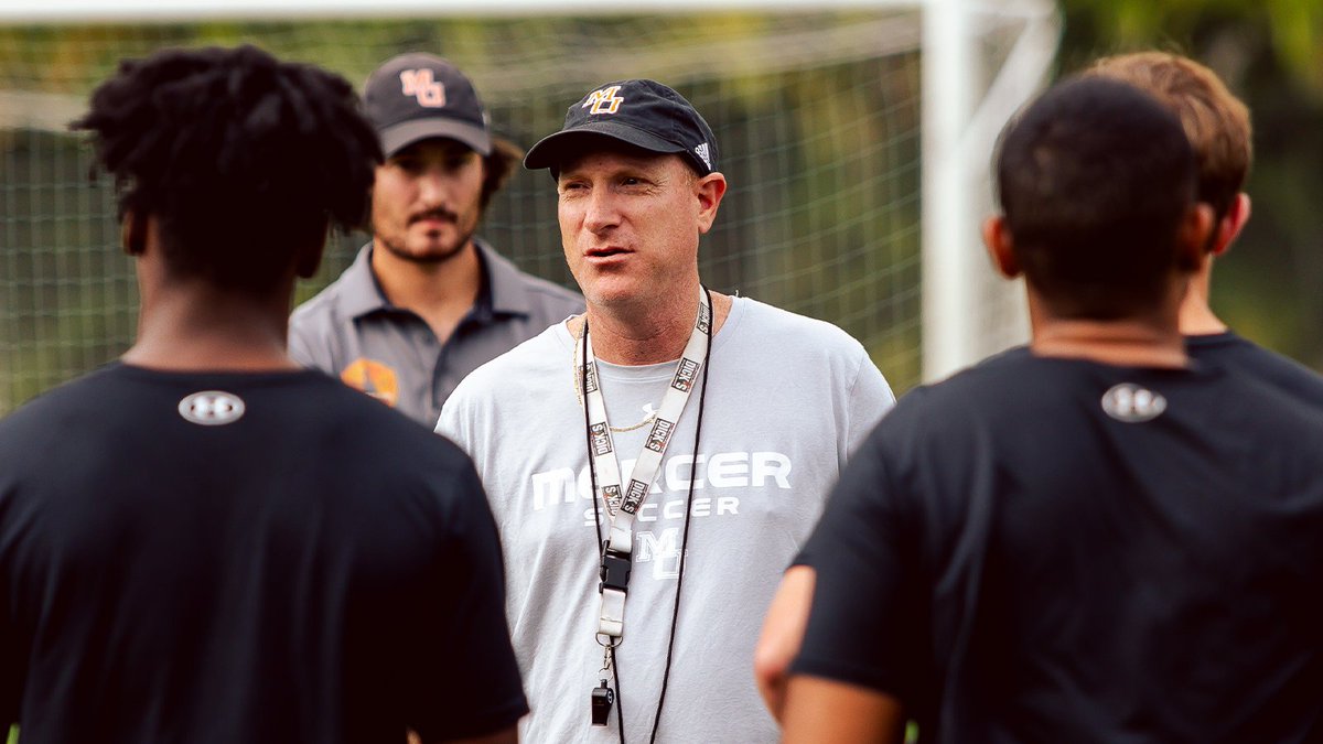 ❗ATTENTION❗ Summer is around the corner! Join us for summer camp! ⚽️🐻 Register Here⬇️ 🔗: bradruzzosoccercamps.com Read about the camp here⬇️ 🗞️:bit.ly/43zrYIv #RoarTogether