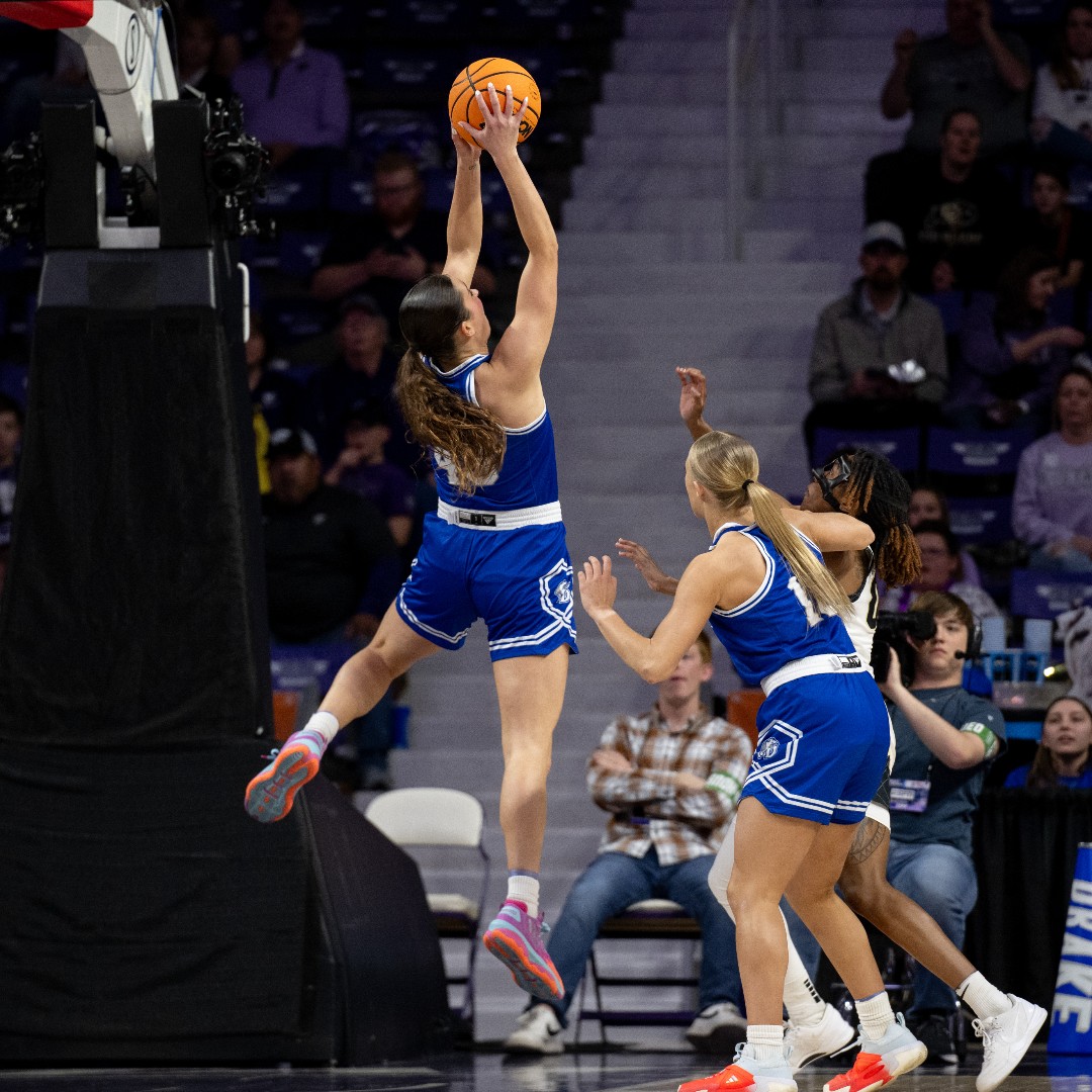 What an incredible season, @DrakeWBB! The passion, heart, and determination you've shown throughout the season are truly unmatched. The Drake community couldn't be more proud. Thank you for a remarkable season! 💙