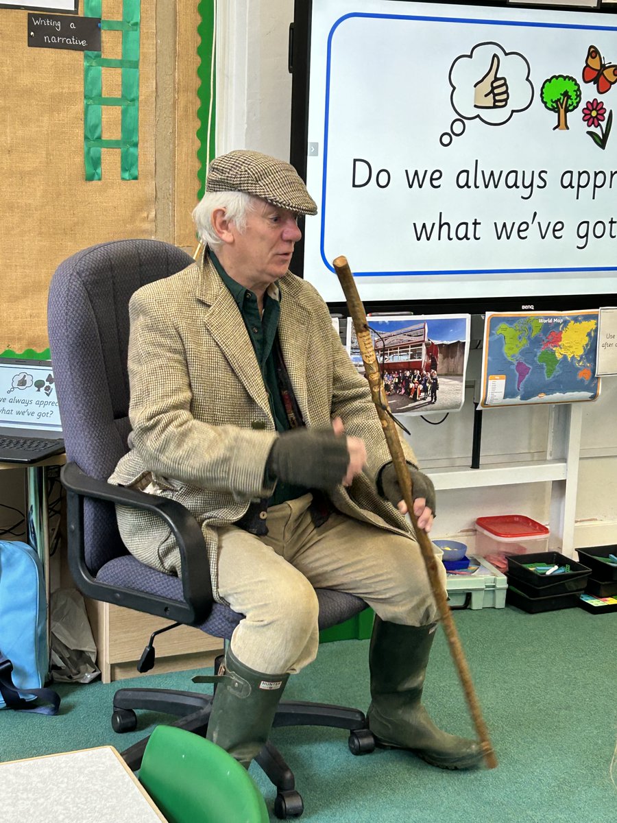 KS1 had a special visit from Percy the Park Keeper this morning!  He talked to us about looking after our local environments. The children told him about protecting habitats and creatures in the New Forest too.  Thank you for visiting Percy!