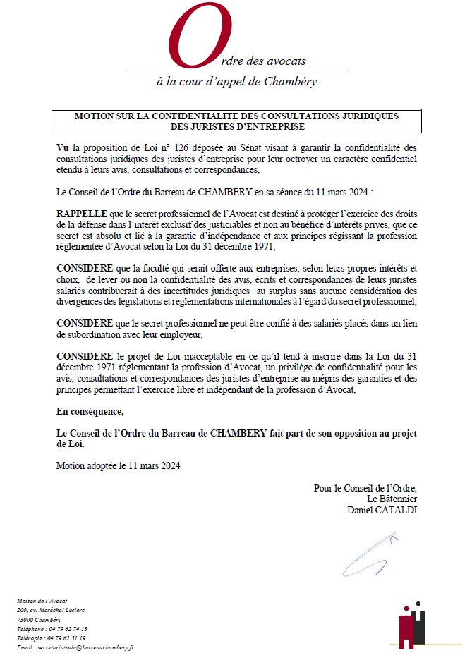 Les barreaux membres de la Conférence unis contre la proposition de loi sur la confidentialité des consultations juridiques des juristes d'entreprise.
Merci au barreau de Chambéry, qui soutient la <a href="/Conf_Batonniers/">ConférenceBâtonniers</a> et le @CNB dans leur opposition.
#ToujoursNON