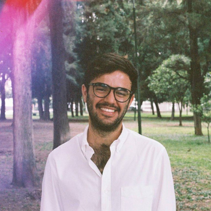 El tema de nuestra emisión de hoy es Barragán x Palomar (<a href="/artlecta/">artlecta</a> / <a href="/casaimpronta/">Impronta Casa Editora</a>), la reunión de textos del escritor y arquitecto Juan Palomar sobre Luis Barragán. Invitado, el editor del volumen, Diego Orduño. A las tres, por <a href="/HorizonteJazz/">Horizonte 107.9 FM</a> y <a href="/rmiimer/">Radio México Intl.</a>; conduce <a href="/F_Fernandez_F/">Fernando Fernández</a> .