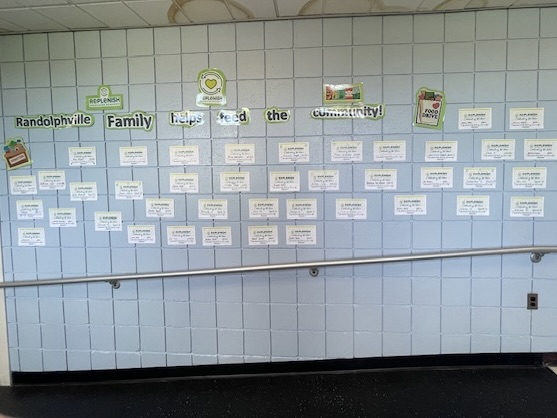 Randolphville Elementary did a wonderful job collecting for <a href="/MiddlesexCntyNJ/">Middlesex County NJ Government</a> Replenish spring food drive, filling 12 large containers! Phys ed teacher Amanda Miller organized the effort and hose who donated were recognized on a thank you wall. #PwayCares #PwayInspires