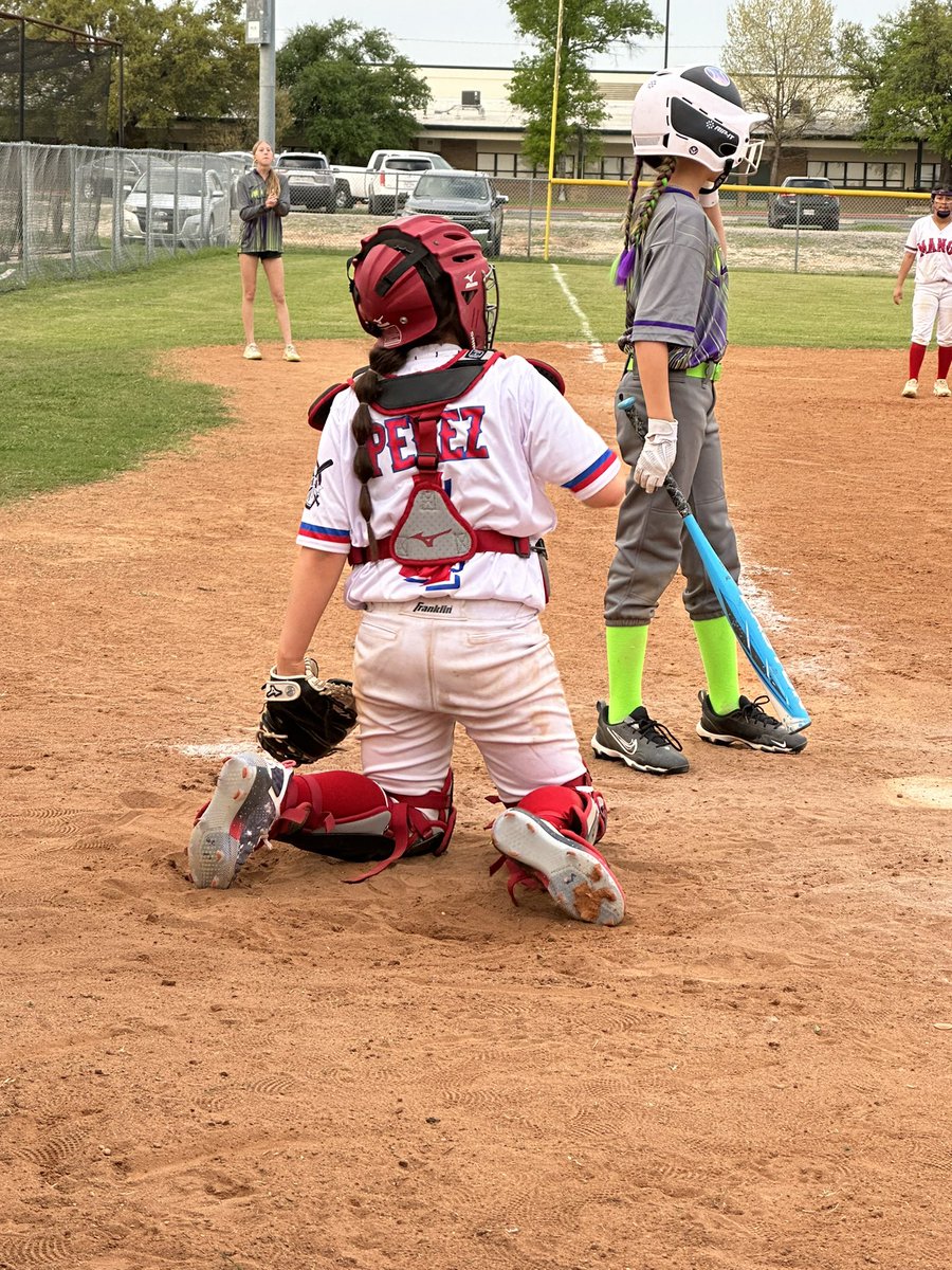 paytonshroyer3's tweet image. Great weekend of softball - I was acting Head Coach! I learned a lot about how communication between coaches is key and how decisions made can affect the outcome of the game. #CommunityEngagement #igiveback #softball