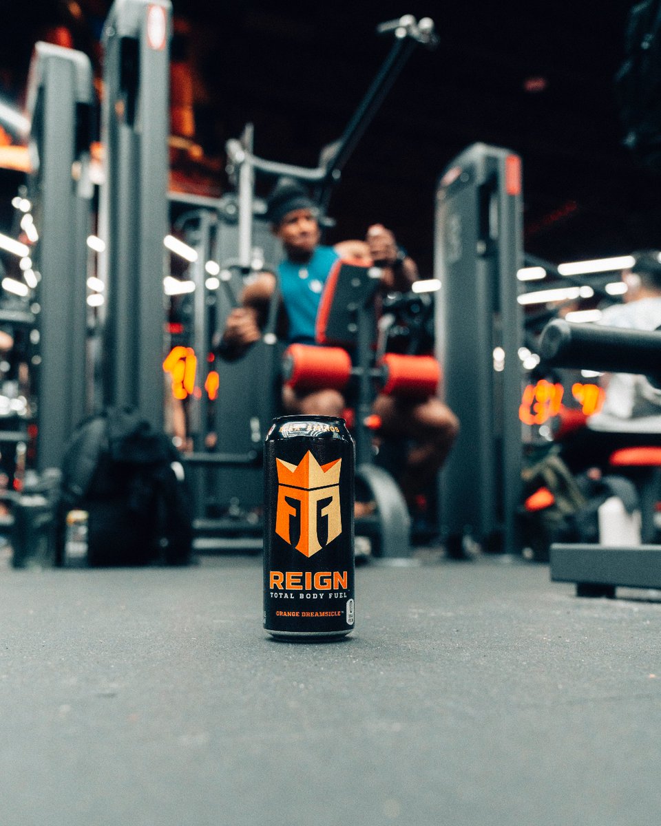 🍊 Dreamsicle + Gym Workout= Perfect Day 🔥 Who agrees?! Drop your go-to flavor below. #ReignBodyFuel #TotalBodyFuel #Gym #GymLife