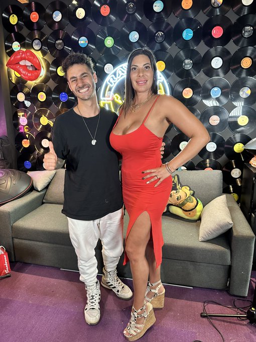 https://t.co/WrPdoqNv9I   Los invito a que vean se suscriban y escuchen la entrevista que me hizo rayito<a href="/tag/houston"class="tags"><span>#houston</span></a><a href="/tag/losangeles"class="tags"><span>#losangeles</span></a><a href="/tag/chicago"class="tags"><span>#chicago</span></a><a href="/tag/mexico"class="tags"><span>#mexico</span></a><a href="/tag/guadalajara"class="tags"><span>#guadalajara</span></a>