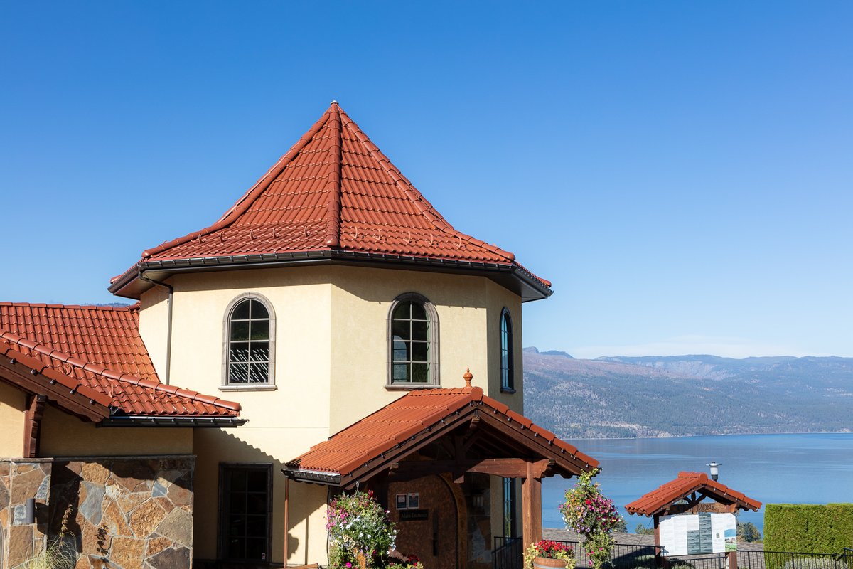 Celebrate Easter at Gray Monk's Estate in Lake Country! On March 30th join us from 11-4 pm for our German Easter Market.

Peruse our festive market of local vendors while enjoying a glass of our special wine and indulge in authentic German treats.#GrayMonk