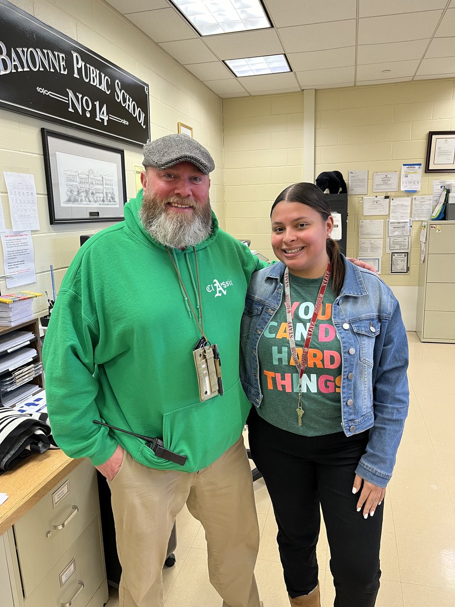 OreskoSchool14's tweet photo. Mr. Fedrow & Ms. Ruiz showing off their green #GoGreen #cpawarenessday https://t.co/uF0CClcVoH