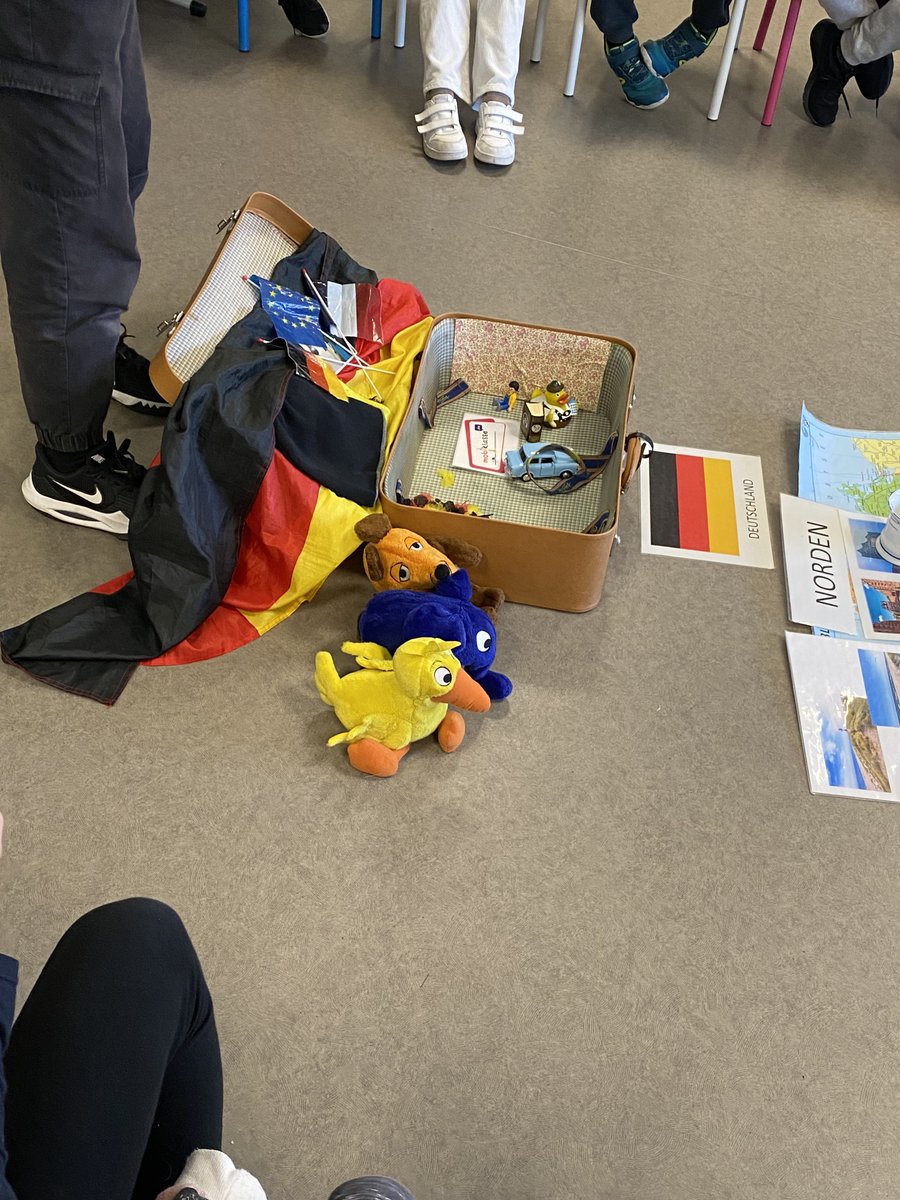 Intervention de l'animatrice mobiklasse.de dans les classes de CM1/CM2 pour encourager l'apprentissage et la pratique de l'allemand.