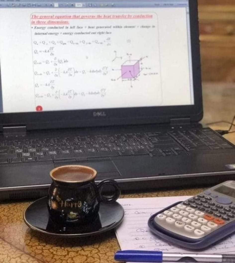 انا اخوض حربًا انت لا تعلم عنها شيئًا و انا برضو لا أعلم عنها شئ