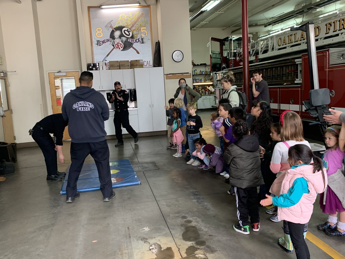The crew at Station 8 was excited to welcome students from Emerson Elementary School to their local firehouse. They students had a tour of the firehouse and learned practical safety and emergency preparedness tips. Thanks as always to the teachers & volunteers who come along!