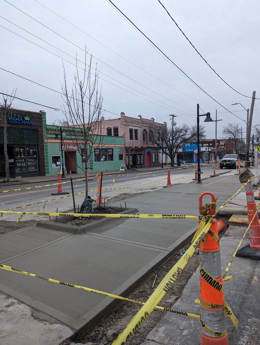 W 39th St. District tweet media