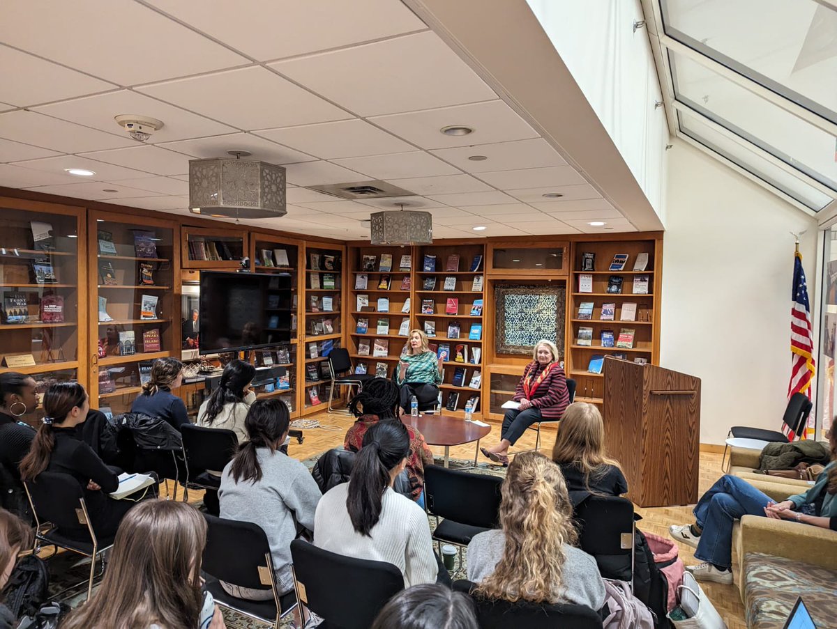 What a treat to welcome Amb. Beth Van Schaack @StateDept_GCJ back to the hilltop last week for a fireside chat w/ students & @giwps Amb. @MelanneVerveer