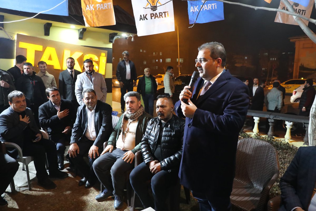 mcanpolatnet's tweet photo. Hamidiye Mahallemizdeyiz. 

Kabak Ailesinin düzenlediği mahalle toplantısında, AK Parti Haliliye İlçe Başkanımız Sn. Mustafa Bağmancı ve MHP Haliliye İlçe Başkanımız Sn. Ali Demir ile birlikte mahalle sakinlerimizle buluştuk. 

Destekleri için teşekkür ederim.

@mbagmanci63 @alidemir_0063