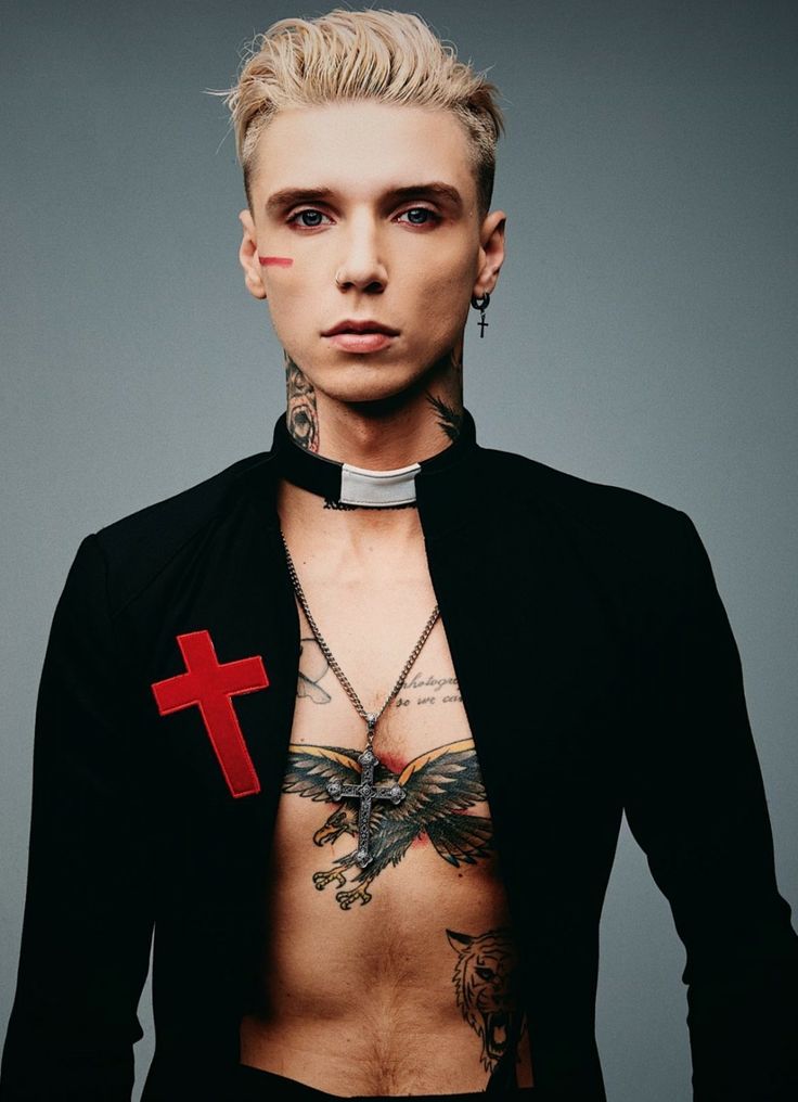 TouSkotous's tweet photo. He could go blond, though https://t.co/wqGZokG6rh